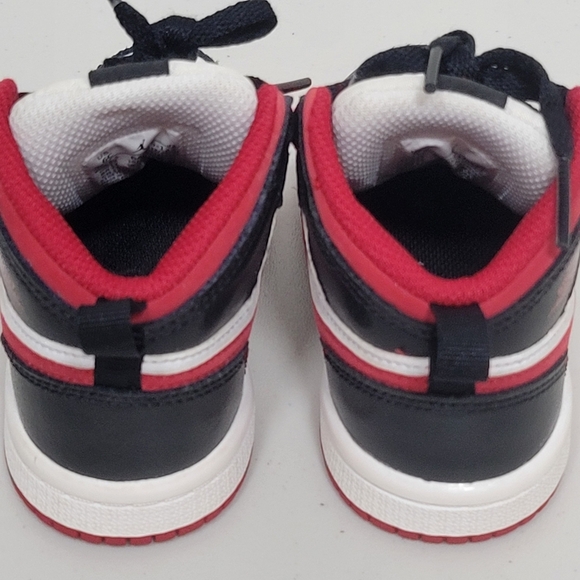 Nike Jordan 1 Mid Bread 640735-122 Toddler Shoes Sneakers Size 6c. - Picture 8 of 9